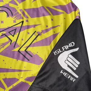 ISLAND WEAR TOP SWEATSHIRT SIZE XL (EXTRA LARGE) APPAREL ATHLETIC CLASSIC